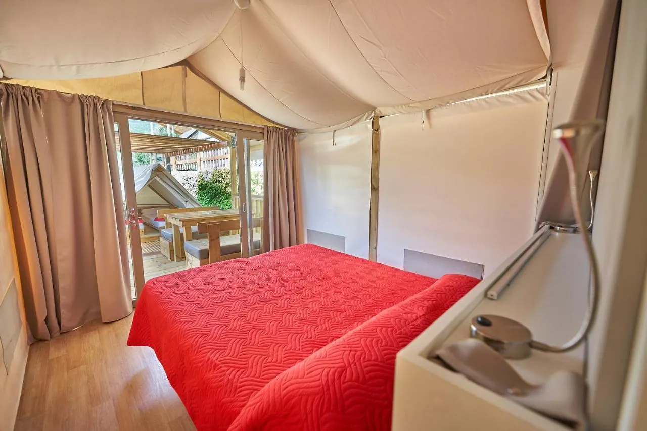 פארק נופש פורטופראיו Camping Village Scaglieri