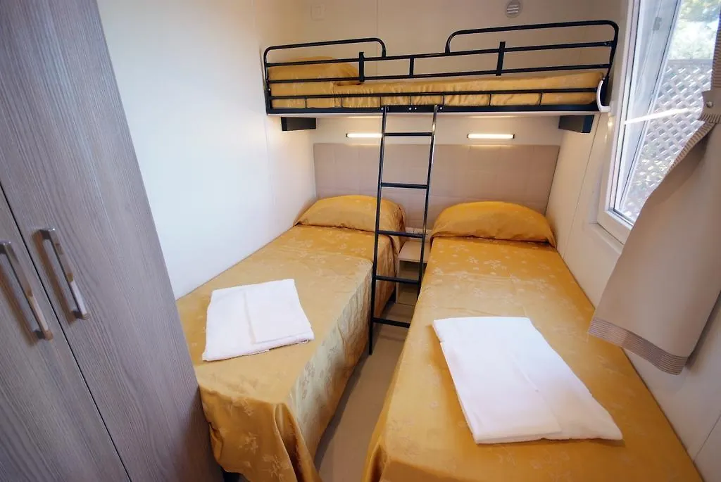 פארק נופש פורטופראיו Camping Village Scaglieri