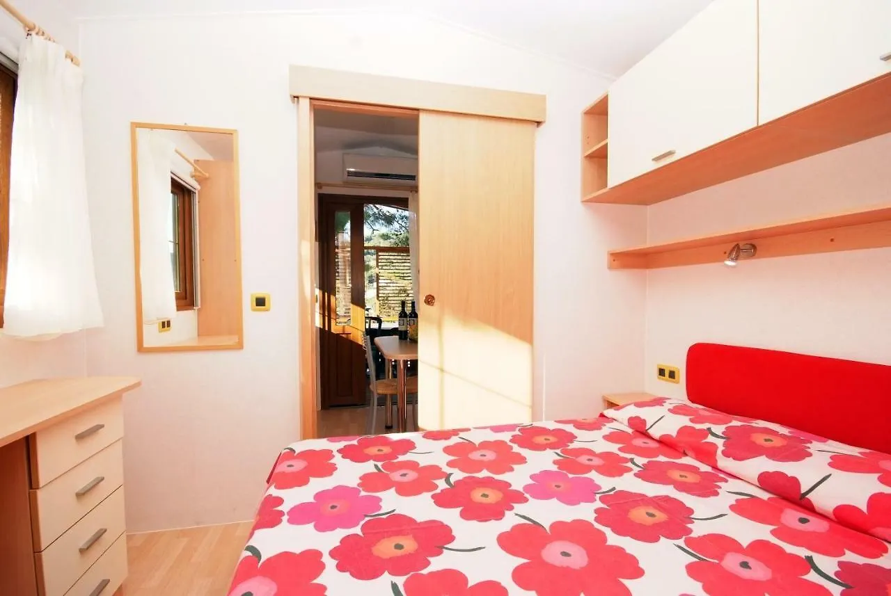 פורטופראיו Camping Village Scaglieri פארק נופש