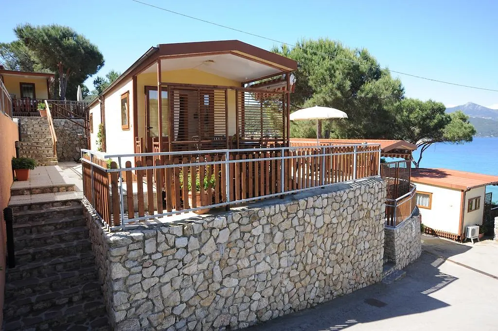 Camping Village Scaglieri Portoferraio 0*,  Italia